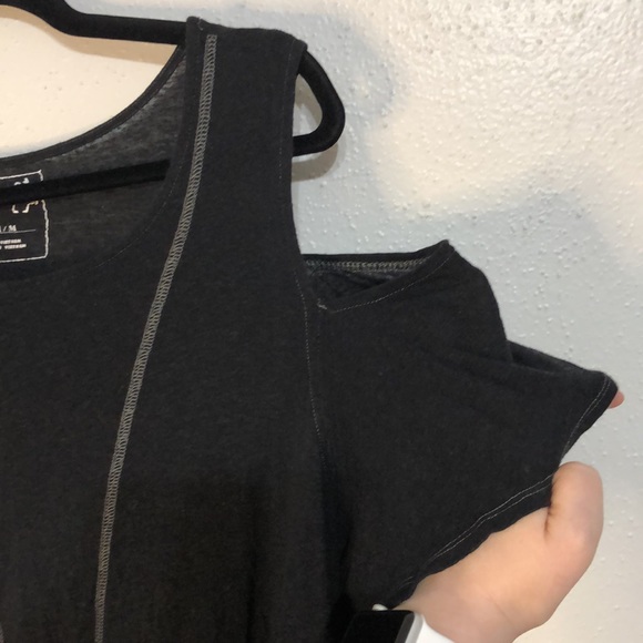 We the free black cold shoulder top size M thin - Picture 3 of 6